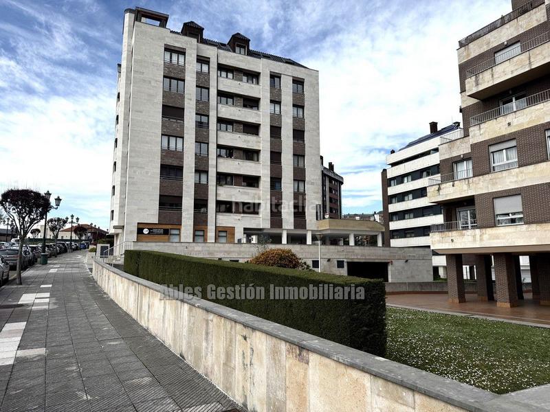 Foto 81fde877-cf3d-4b76-9445-d56afe8d8df5. Pis amb calefacció aparcament a Montecerrao Oviedo