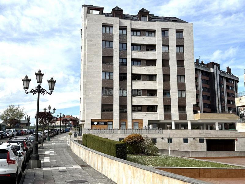 Foto e78ad136-14c4-44bb-8235-3af45488e3f5. Pis amb calefacció aparcament a Montecerrao Oviedo