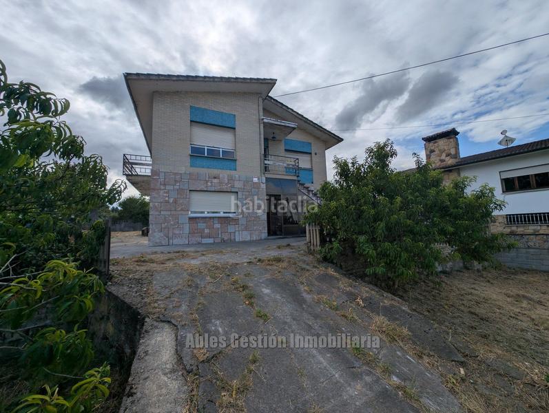 Foto 0492550e-9792-4082-ac31-d643ef83f791. Chalet en el villar 12 chalet en venta en Lugones, 6 dormitorios. en Siero
