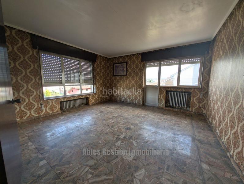 Foto 0f85151a-f061-4b66-97d9-3ea2542b3464. Chalet en el villar 12 chalet en venta en Lugones, 6 dormitorios. en Siero