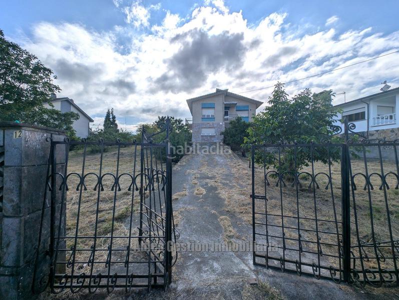 Foto 41364185-e516-44be-958e-bdbe0862ca4d. Chalet en el villar 12 chalet en venta en Lugones, 6 dormitorios. en Siero