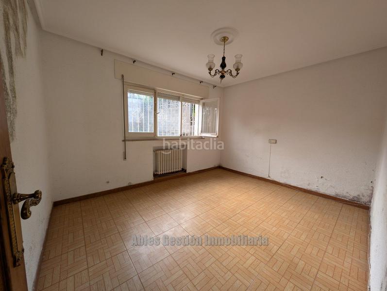 Foto 4853c476-3886-426b-9889-8890dc7718a4. Chalet en el villar 12 chalet en venta en Lugones, 6 dormitorios. en Siero
