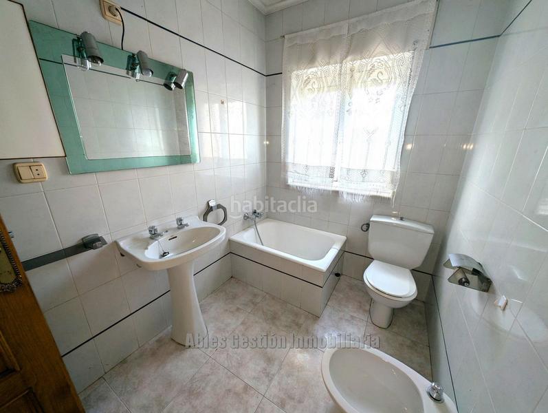 Foto 636a651f-5d2d-4cc4-8b2d-92390c29e1e4. Chalet en el villar 12 chalet en venta en Lugones, 6 dormitorios. en Siero