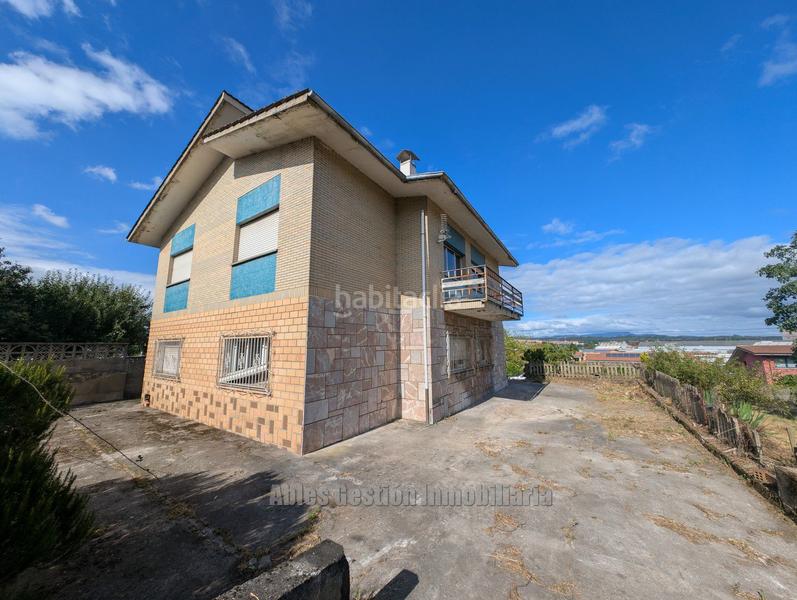 Foto 92d7dce4-bc53-4686-8a28-2818ef099a81. Chalet en el villar 12 chalet en venta en Lugones, 6 dormitorios. en Siero