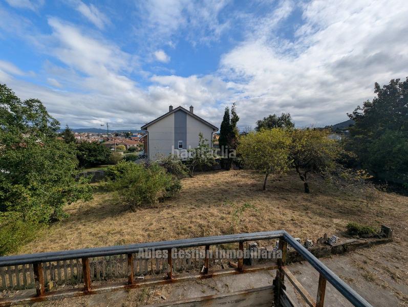 Foto b93a2963-fb3a-4536-b7ba-9c232bc9c6bd. Chalet en el villar 12 chalet en venta en Lugones, 6 dormitorios. en Siero