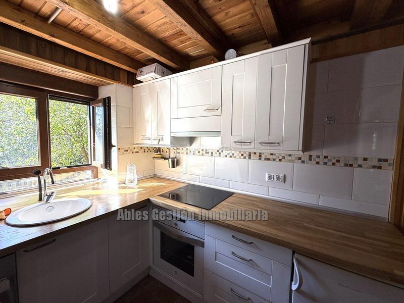 Foto cc75d48b-36e6-4f69-abbb-f391f1ac13e3. Maison dans Parroquias Norte - Naranco Oviedo