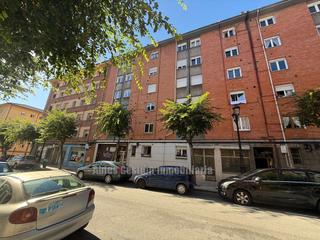 Pis a Victor hevia 17. Piso en venta en vallobín, 2 dormitorios.