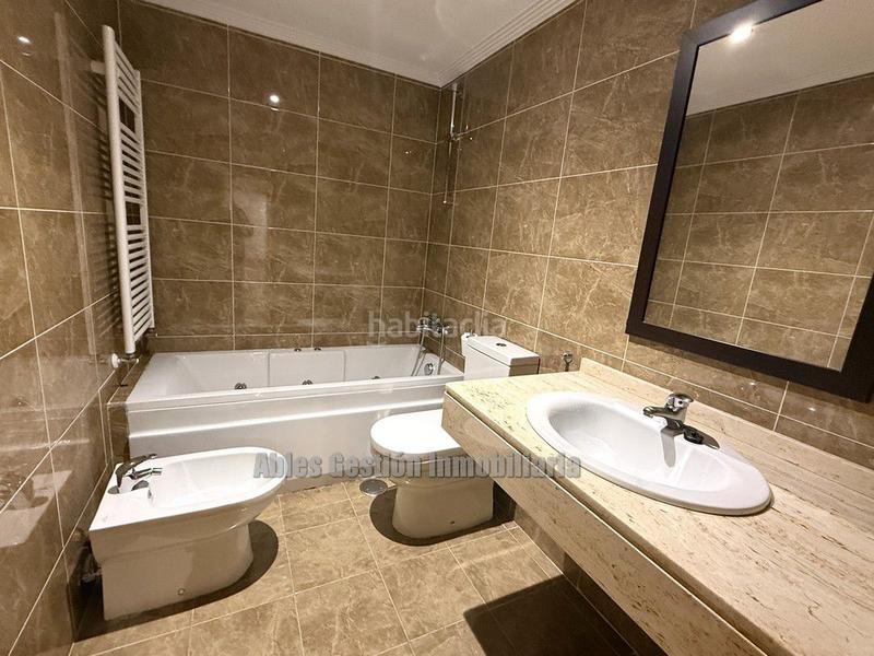 Foto 1fc219e9-fc89-4f8f-9631-29bd2e12a772. Location appartement dans tapia de casariego 5 dans Oviedo