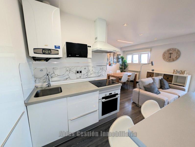 Foto 9eec12be-8818-4ffb-ae3c-32c41d9f31b8. Appartement dans mar 8 dans Teatinos - Los Prados Oviedo