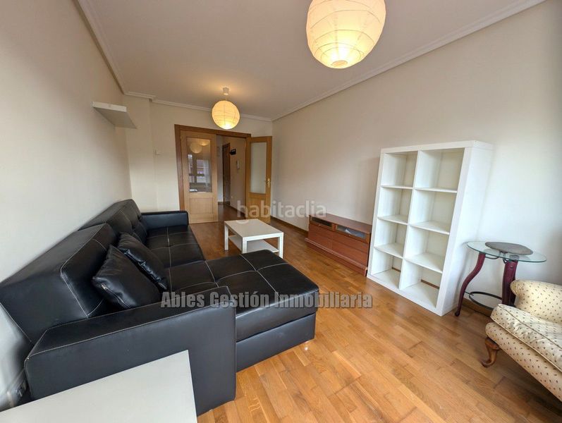Foto c70bd872-8196-4222-9809-d2e10ac79907. Flat with heating parking in Lugones Siero