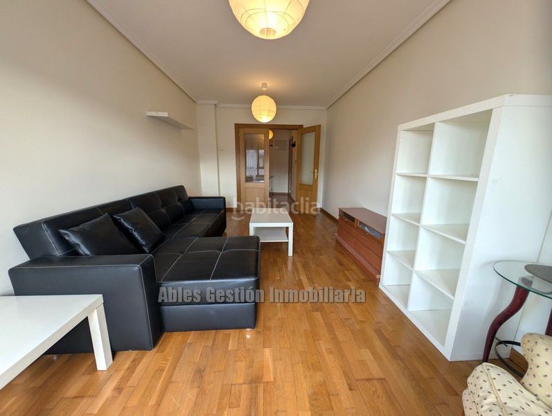 Foto d274a6be-1342-4f56-ba71-f6bc07976b5e. Flat with heating parking in Lugones Siero