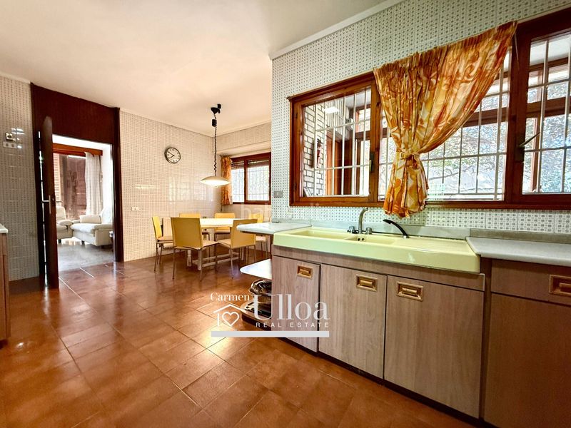 Foto f394bd55-8197-49d5-bcc7-e99297f0080b. Chalet mit parking pool in Juan XXIII Alicante