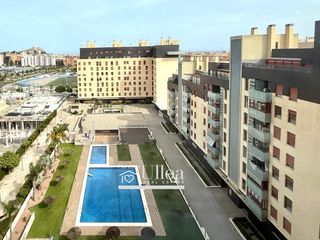 Apartamento  Calle calle médico andrés boldo. Vivienda luminosa con terraza cubierta y urbanización muy comple
