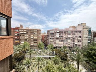 Location Appartement  Oscar espla. Amplia y luminosa vivienda en alquiler en avenida óscar esplá co