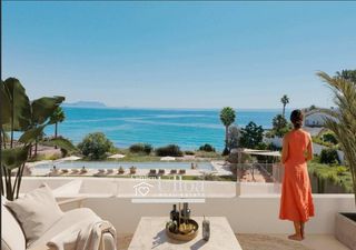 Casa adossada a Pueblo Español-Coveta Fumá