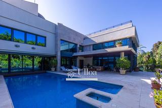 Chalet in Alicante Golf. Impresionante villa con todo lujo de detalles zona golf