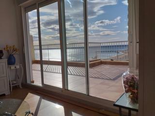 Piso en Campello Playa. Espectacular ático de 150m2 a un paso de la playa de campello