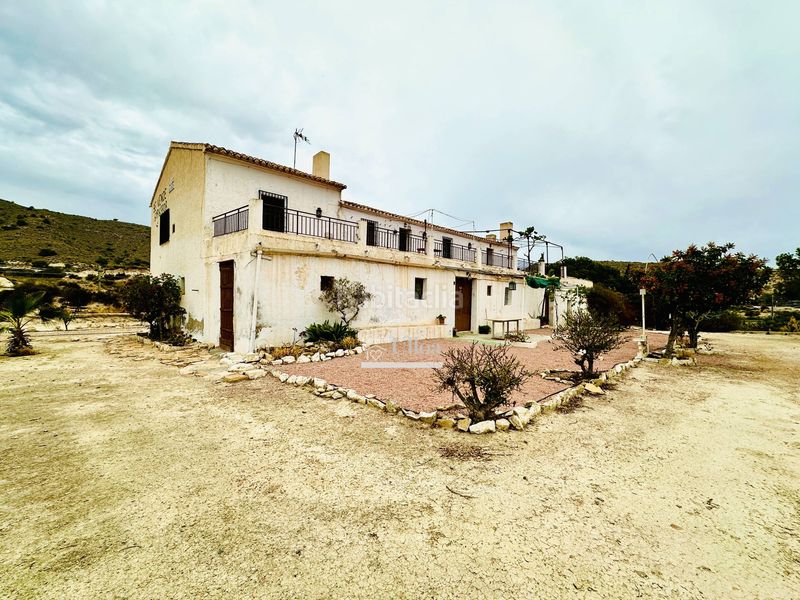 Foto 5da0d466-71c4-4a9f-8cbd-497703125f13. Maison dans Pueblo Acantilado-Lanuza Campello (el)