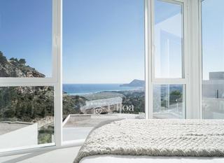 Chalet  Calle calle de peñas rojas. Impresionante villa de 417m2 en altea