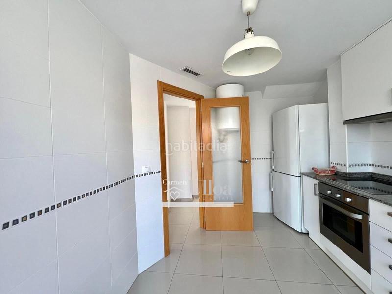 Foto 9cbd3b66-18d2-465a-8ff2-f77e7821e297. Duplex con piscina in Campello Playa Campello (el)