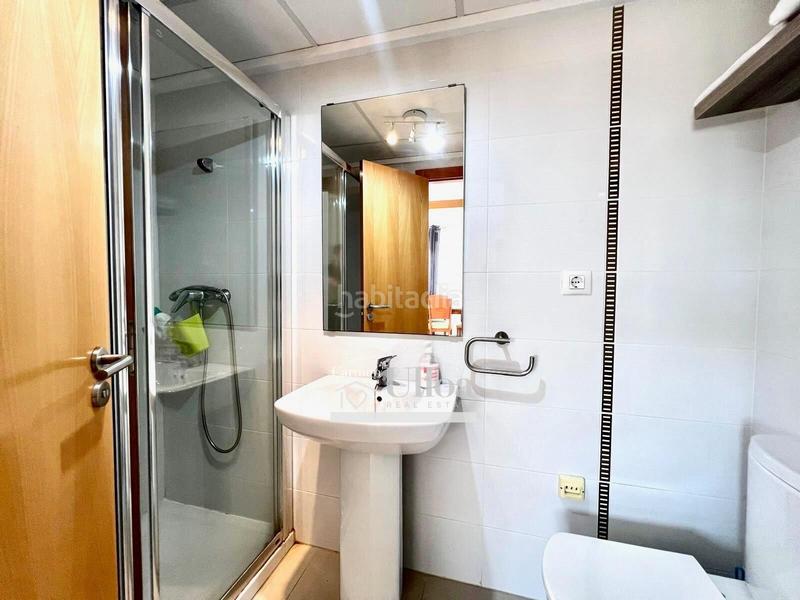 Foto df1a17a6-51e5-4685-83d7-2e308160390f. Duplex con piscina in Campello Playa Campello (el)