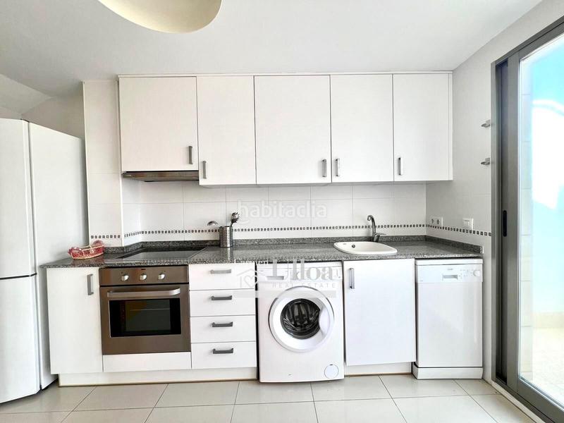 Foto f1f94369-3685-407b-a39a-2abc4f7e7cd8. Duplex con piscina in Campello Playa Campello (el)