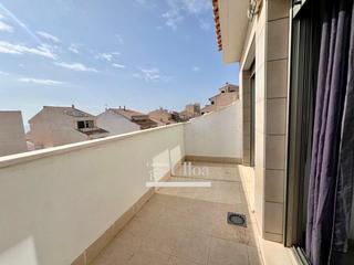 Duplex  Avenida carrer del mar. Luminoso ático duplex con vistas al mar y licencia turística en