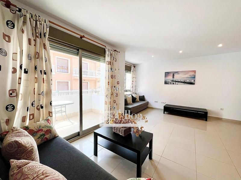 Foto b965d147-0f4d-463e-a029-e37cfdd53977. Appartement avec piscine dans Campello Playa Campello (el)