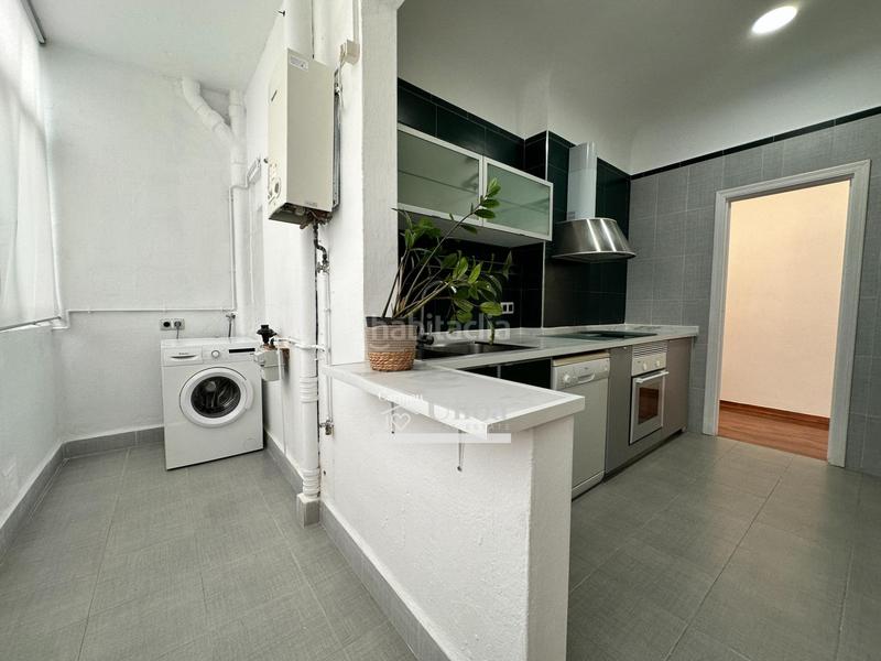 Foto 7792dc64-5e71-47ce-bae4-f355ce678569. Alquiler apartamento luminoso piso en alquiler en san juan bosco junto marvá en Alicante