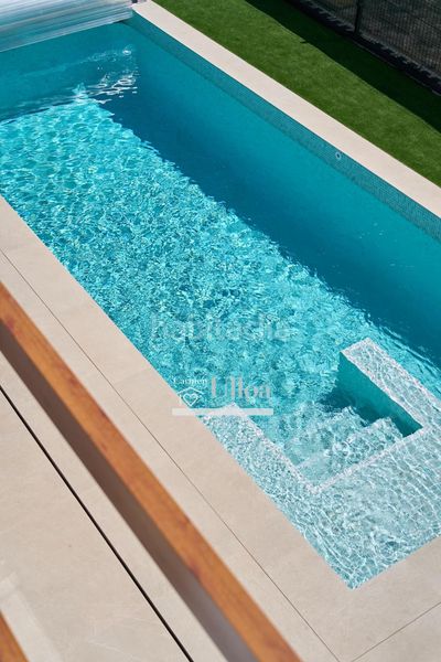 Foto b8cdd68c-1281-4fb3-b97b-f4adf996a5d2. Xalet amb aparcament piscina a Escandinavia-Cautivador Alfàs del Pi (l´)