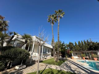 Xalet a La Font-Mezquitas. Exclusiva villa en zona la font