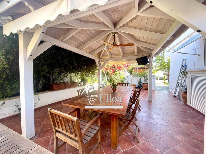 Foto 987cba86-fc65-48c5-81ab-2f30ba143592. Xalet amb calefacció aparcament piscina a La Font-Mezquitas San Juan de Alicante