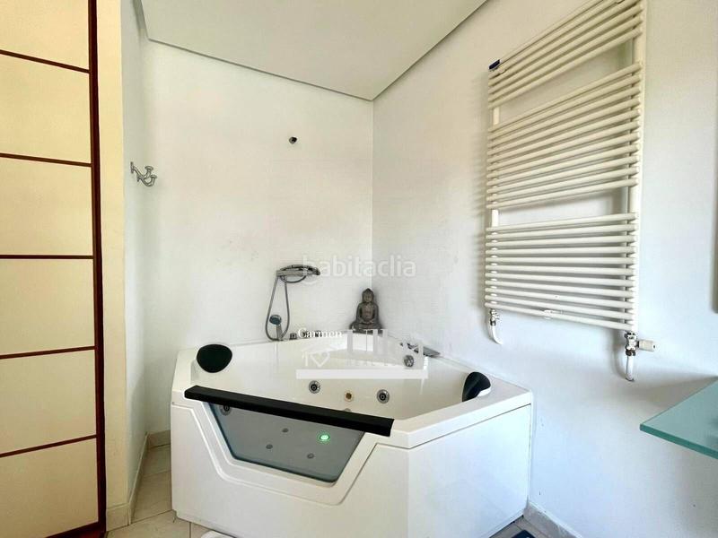 Foto cbc12695-5664-4b8d-97d5-1ad550d63f4a. Xalet amb calefacció aparcament piscina a La Font-Mezquitas San Juan de Alicante