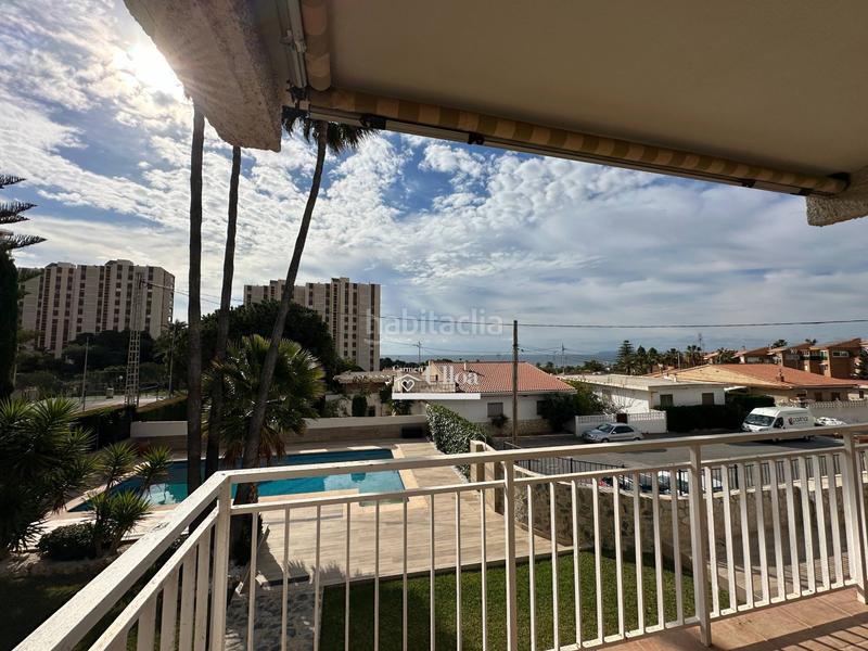 Foto 579c395c-db4d-40c8-a790-08760a6e9475. Chalet gran chalet independiente en cabo huertas en Alicante