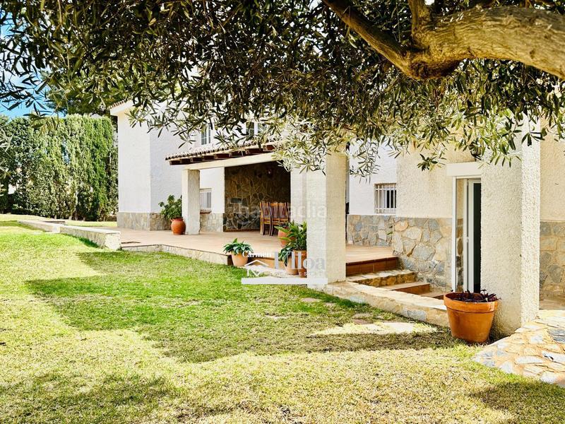 Foto 8cb95bac-5842-41d6-bba6-e16825aae40c. Chalet gran chalet independiente en cabo huertas en Alicante