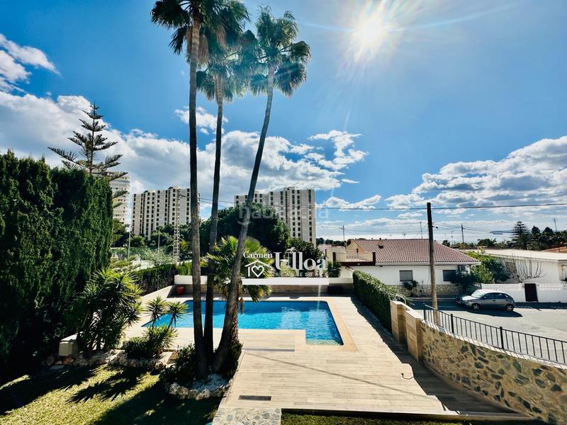 Foto a79b4db9-b3ae-454a-a0d2-2541f03f154e. Chalet gran chalet independiente en cabo huertas en Alicante