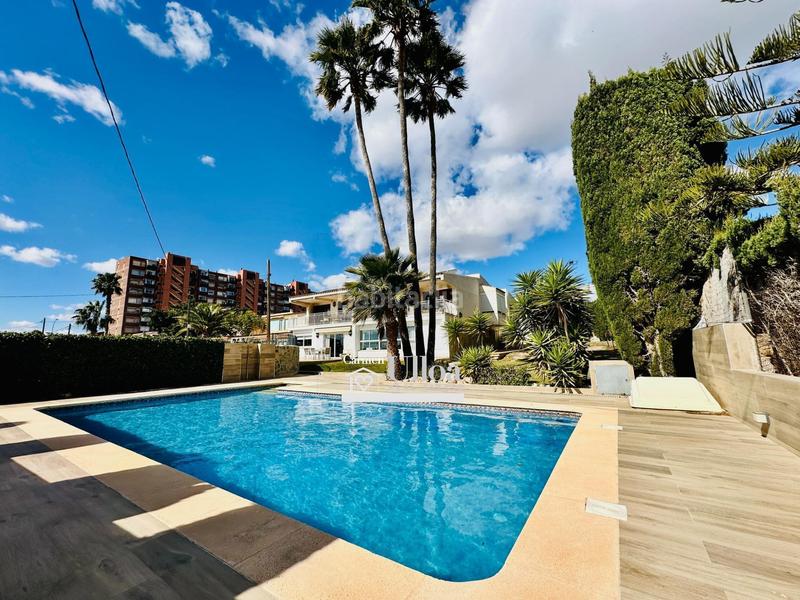 Foto d8460de4-d043-4962-a2bd-9ea8cb46b402. Chalet gran chalet independiente en cabo huertas en Alicante