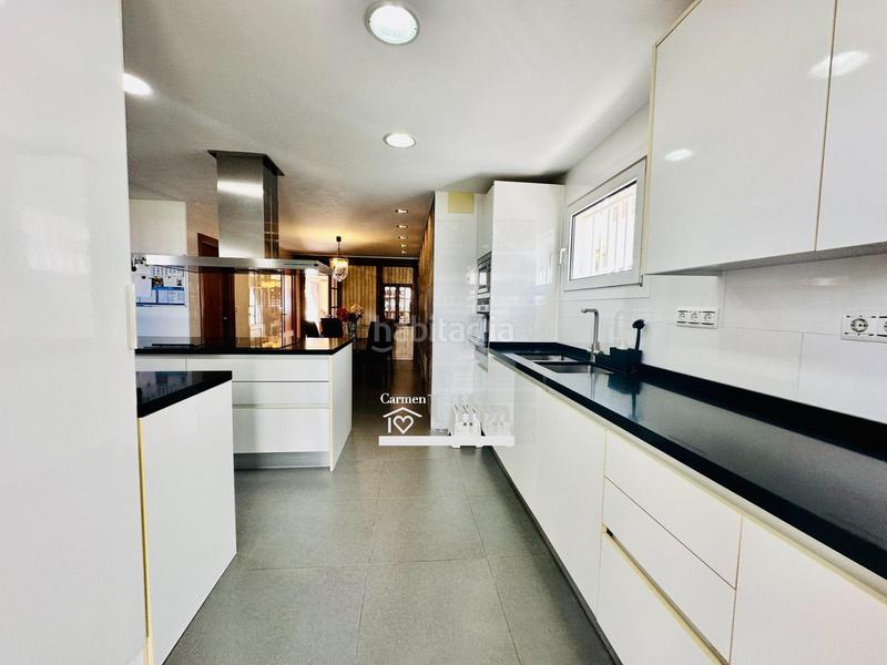 Foto e62e08eb-a9ab-46d2-8e09-a1627b2d42a7. Chalet gran chalet independiente en cabo huertas en Alicante