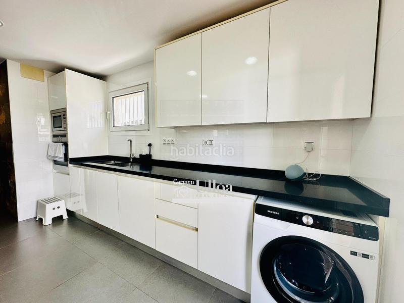 Foto f4143826-76a6-430d-a671-53e6907e4c5f. Chalet gran chalet independiente en cabo huertas en Alicante