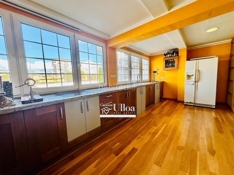 Foto f86117ad-3fe6-4552-816c-513d5dcb6a79. Chalet gran chalet independiente en cabo huertas en Alicante