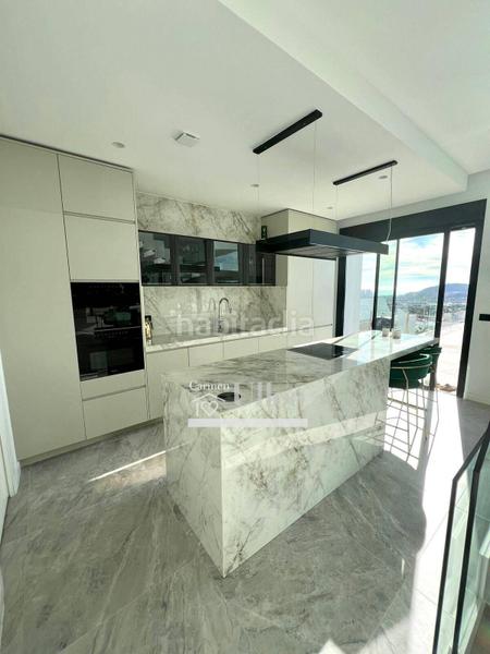 Foto d69b053c-2dee-4e4f-bdf5-0c7b7c69e646. Chalet avec chauffage parking piscine dans balcón de Finestrat-terra marina Finestrat