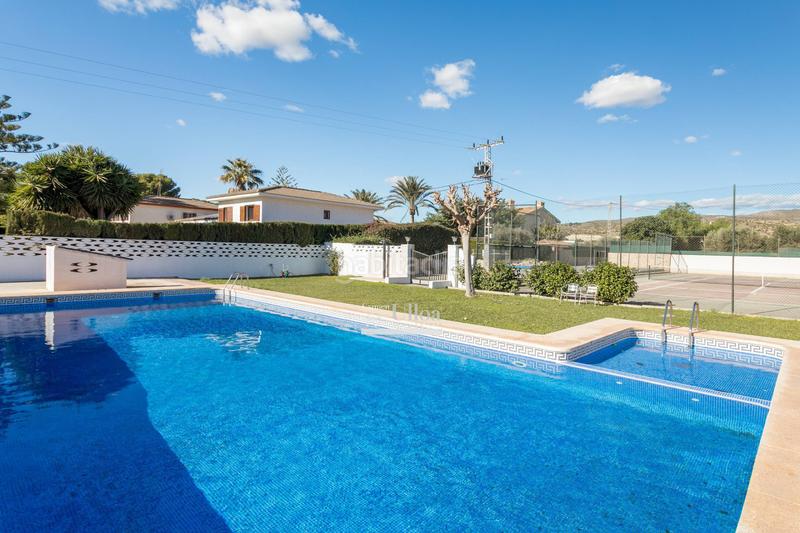 Foto afe55c9e-6764-45a5-aff7-86cb91d013b7. Chalet amplio chalet reformado en el campello en Campello Pueblo Campello (el)