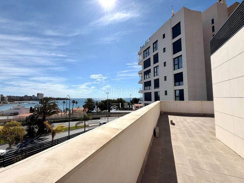 Foto 183a97c5-4378-4a84-93c6-c170d66db27c. Casa amb calefacció aparcament piscina a Albufereta Alicante