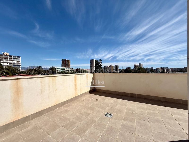 Foto 62146580-69ca-4756-89de-104f20dbe970. Casa amb calefacció aparcament piscina a Albufereta Alicante