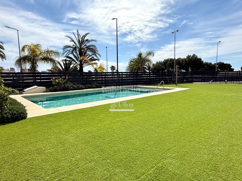 Foto bc8690fb-cbc1-4037-82dc-dbe2c9aa1147. Casa amb calefacció aparcament piscina a Albufereta Alicante