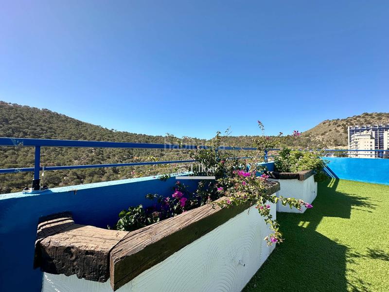 Foto 54b330f4-5831-4698-8a94-cca452c50aa9. Attique avec chauffage parking piscine dans Mirador de la Cala-Benimar Vila Joiosa (la)