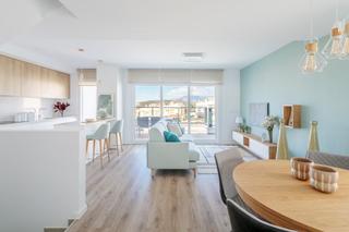 Casa a Balcón de Finestrat-Terra Marina. Vivienda moderna con terraza y sótano en balcón de finestrat