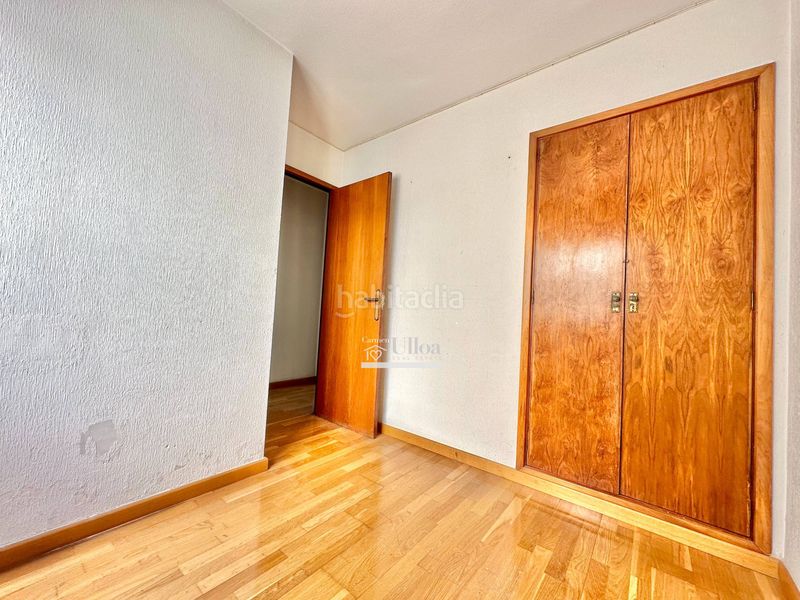 Foto 1345e15f-dd8a-42a9-b3f6-f9cb44888359. Pis a Barrio del Centro Alicante