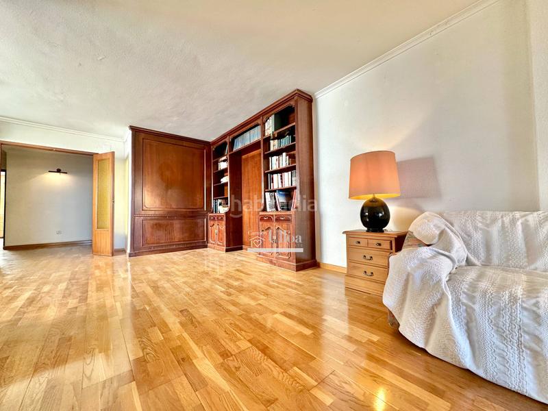 Foto 66505ab7-cb3c-4eca-80ac-88c7c21e4d94. Pis a Barrio del Centro Alicante