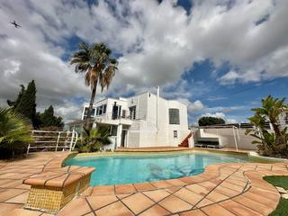 Chalet en Jubalcoi. Clásica y moderna la casa que siempre habías soñado en la mejor